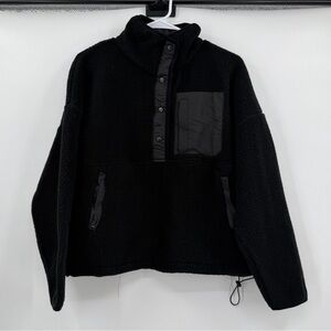 Wilo black fleece half button sweater small